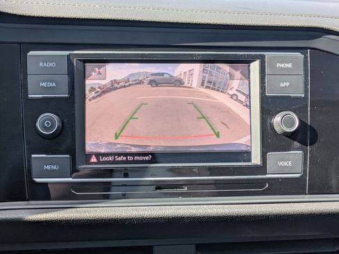 Used 2022 Volkswagen Jetta SE FWD image 27