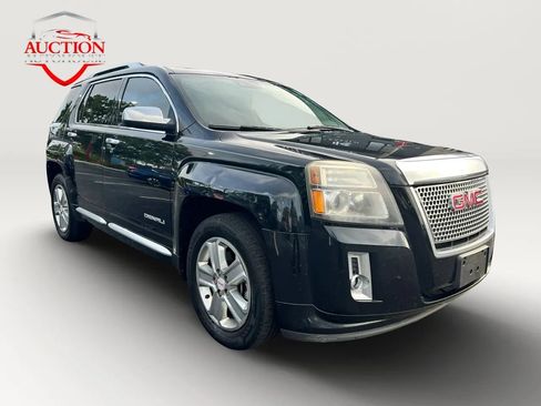 Used 2013 GMC Terrain Denali FWD image 3