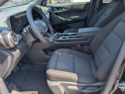 New 2026 Chevrolet Equinox LT w/ Safety and Technology Package AWD/4WD image 12