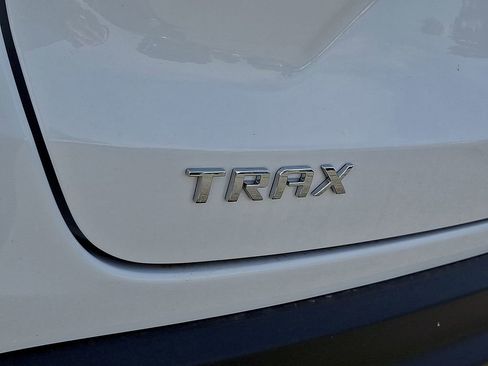 New 2026 Chevrolet Trax LS w/ LS Convenience Package FWD image 20