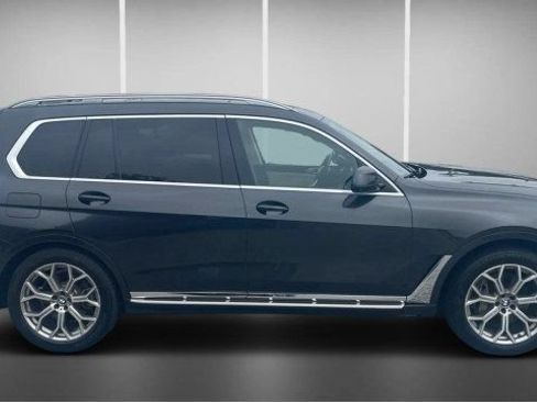 Used 2020 BMW X7 xDrive40i w/ Premium Package AWD/4WD image 3