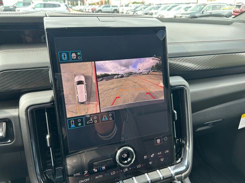 New 2026 GMC Yukon XL AT4 w/ AT4 Premium Package image 15