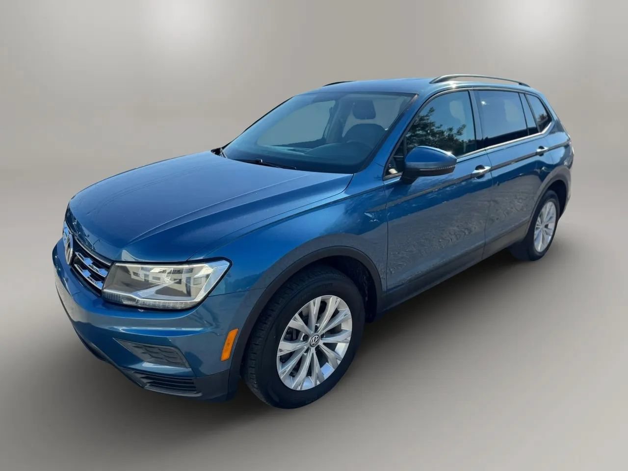 Used 2019 Volkswagen Tiguan S w/ Driver Assistance Package FWD image 7