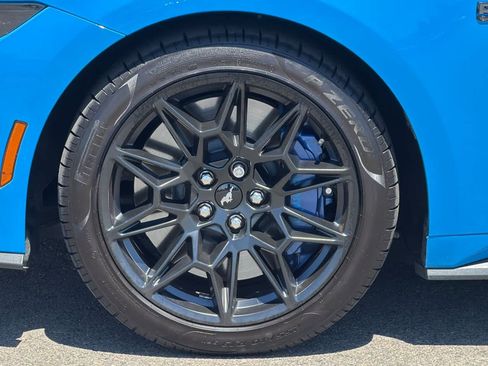 Used 2025 Ford Mustang GT Premium w/ GT Performance Package RWD image 28