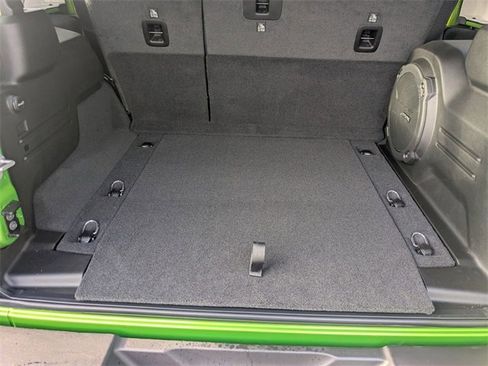 New 2025 Jeep Wrangler Rubicon w/ XTREMEE 35" Tire Package image 27