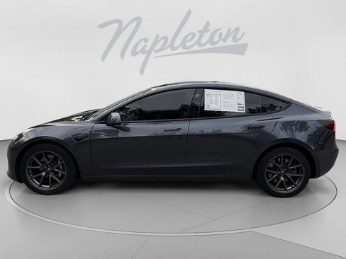 Used 2023 Tesla Model 3 Standard Range RWD image 2