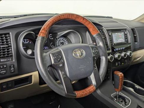 Used 2019 Toyota Sequoia Platinum image 24