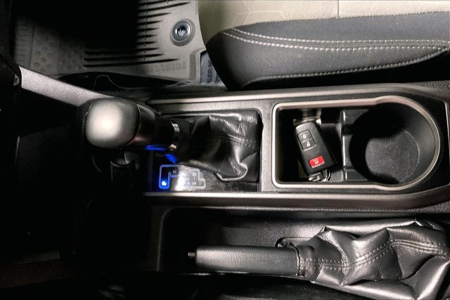 Used 2020 Toyota Tacoma TRD Sport w/ Technology Package AWD/4WD image 42