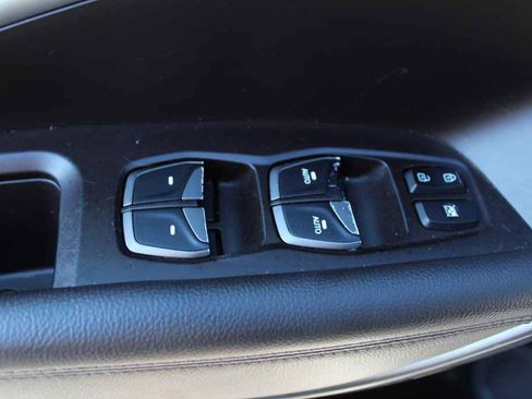 Used 2018 Hyundai Santa Fe Sport w/ Cargo Package AWD/4WD image 13