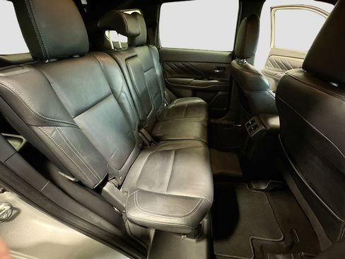 Used 2022 Mitsubishi Outlander LE AWD/4WD image 24