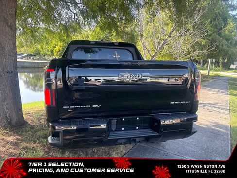 Used 2025 GMC Sierra EV Denali AWD/4WD image 4