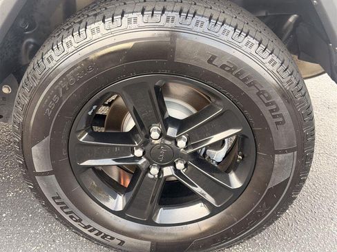 Used 2019 Jeep Wrangler Unlimited Sport AWD/4WD image 12