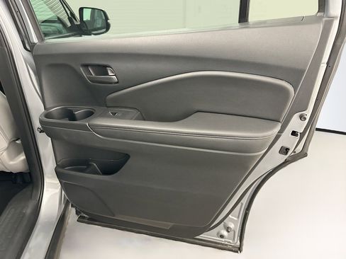 Used 2023 Honda Passport EX-L image 32