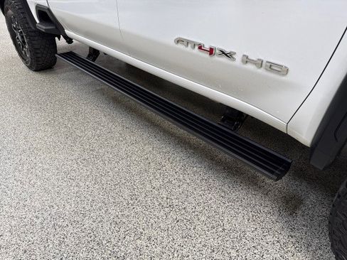 Used 2024 GMC Sierra 2500 AT4X image 82