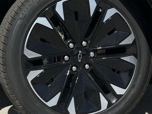 New 2026 Chevrolet Blazer EV RS image 9