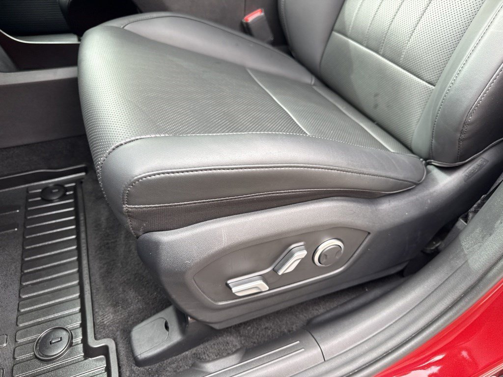 Used 2025 Hyundai Santa Fe XRT AWD/4WD image 16