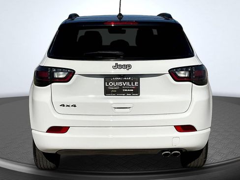 Used 2022 Jeep Compass High Altitude AWD/4WD image 6