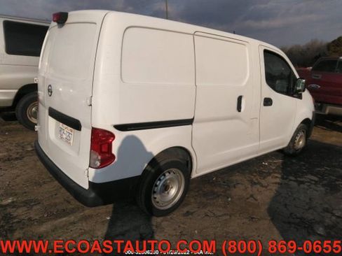 Used 2017 Nissan NV200 S image 2