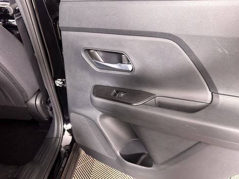 Used 2026 Nissan Kicks SV w/ Cold Weather Package image 35