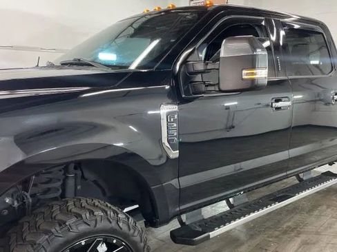 Used 2018 Ford F250 Lariat w/ Chrome Package AWD/4WD image 2
