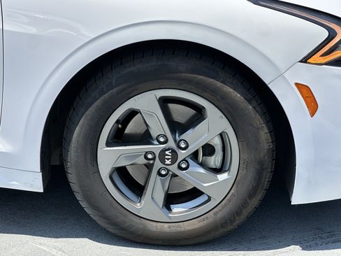 Certified 2021 Kia K5 LXS FWD image 14