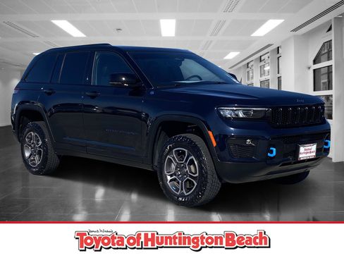 Used 2023 Jeep Grand Cherokee Trailhawk w/ Advanced Protech Group II image 1