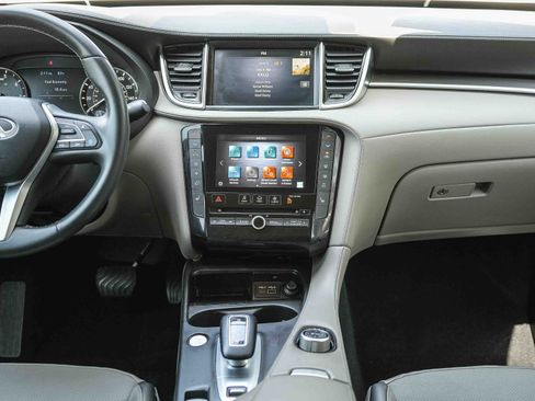 Used 2024 INFINITI QX50 Luxe FWD image 13