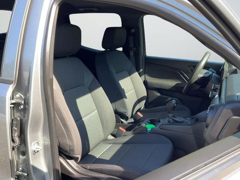 Used 2023 Chevrolet Colorado W/T image 19