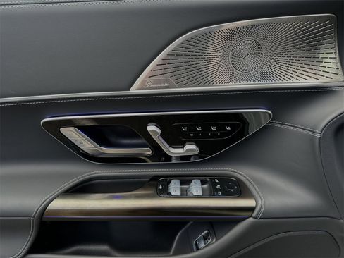 New 2025 Mercedes-Benz SL 43 AMG image 12