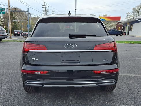 Used 2023 Audi Q5 2.0T Premium w/ Convenience Package AWD/4WD image 5