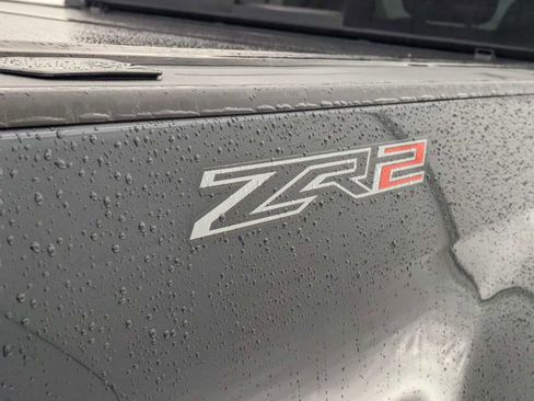 Used 2018 Chevrolet Colorado ZR2 image 12