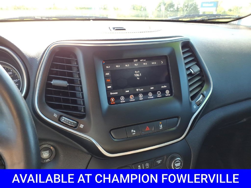 Used 2021 Jeep Cherokee Latitude Plus AWD/4WD image 19