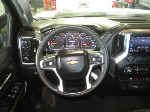 Used 2020 Chevrolet Silverado 2500 LT w/ Z71 Off-Road Package AWD/4WD image 37