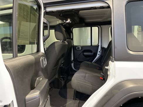 Used 2021 Jeep Wrangler Unlimited Sport image 30