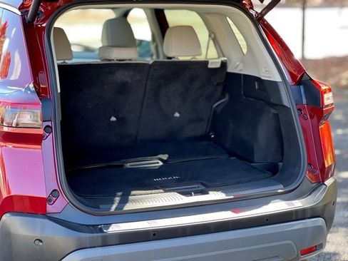 Used 2021 Nissan Rogue SL image 44