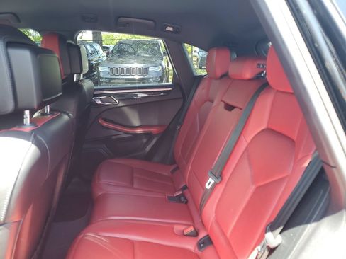 Used 2018 Porsche Macan AWD/4WD image 11