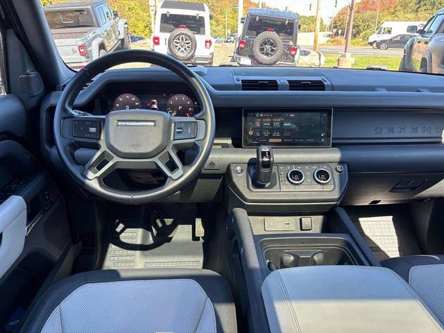 Used 2023 Land Rover Defender 110 X-Dynamic SE AWD/4WD image 12