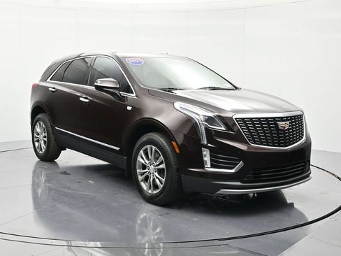 Used 2021 Cadillac XT5 Premium Luxury FWD image 3