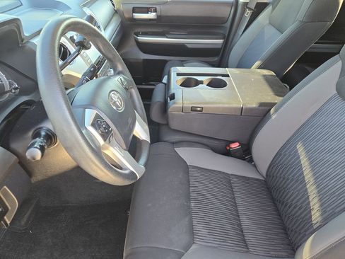 Used 2017 Toyota Tundra SR5 image 15