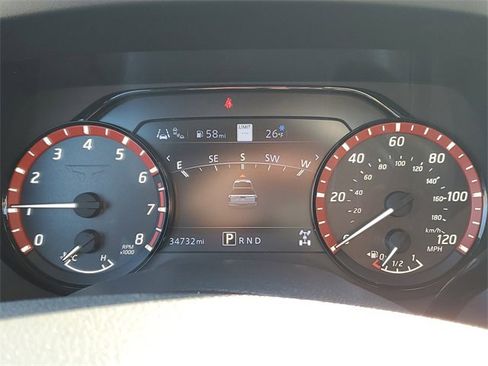 Used 2021 Nissan Titan PRO-4X w/ Pro-4x Convenience Package image 16