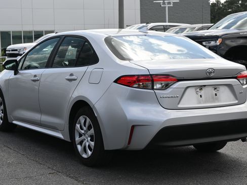Used 2024 Toyota Corolla LE image 11