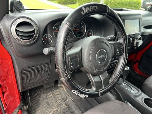 Used 2014 Jeep Wrangler Unlimited Sport w/ Quick Order Package 24S AWD/4WD image 12