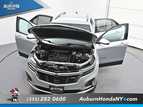 Used 2022 Chevrolet Equinox RS w/ Infotainment Package AWD/4WD image 32