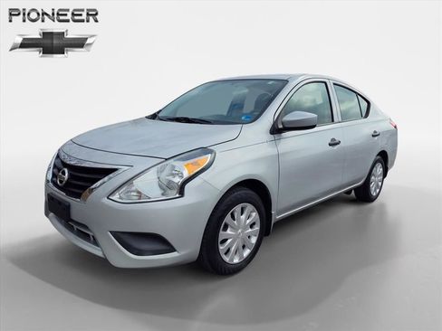 Used 2019 Nissan Versa S Plus image 1