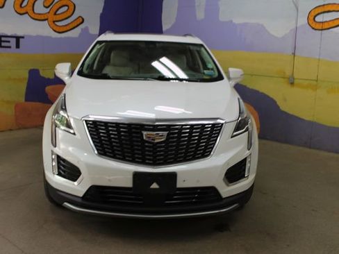 Used 2021 Cadillac XT5 Premium Luxury AWD/4WD image 3