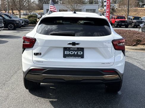 New 2026 Chevrolet Trax ACTIV w/ Driver Confidence Package image 7