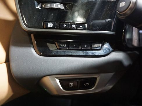 Used 2024 Lexus RX 350 Premium w/ Accessory Package (Z1) image 5