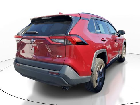Used 2023 Toyota RAV4 XLE w/ Convenience Package FWD image 6