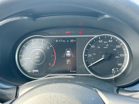 New 2025 Nissan Versa SV w/ Trunk Package image 24