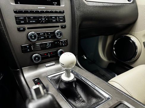 Used 2011 Ford Mustang GT Premium w/ Brembo Brake Pkg RWD image 26